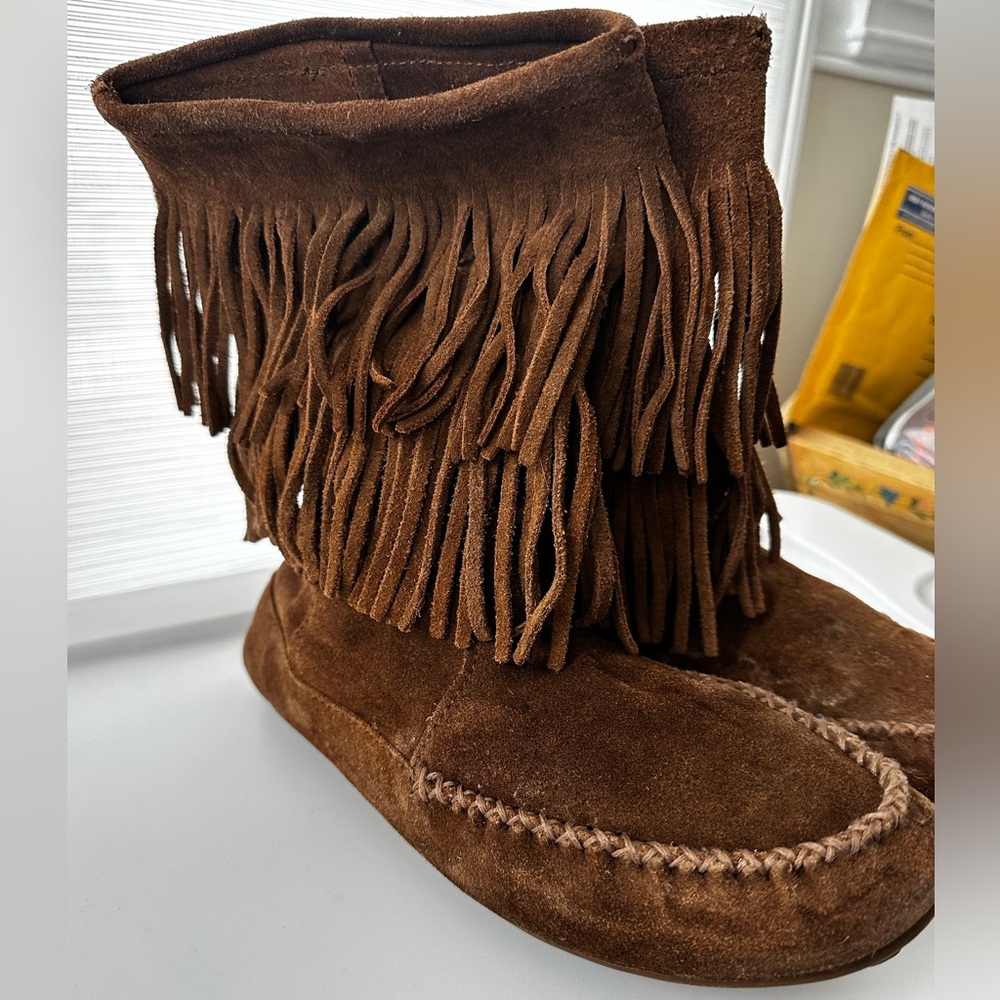 Minnetonka Brown Fringe Moccasins